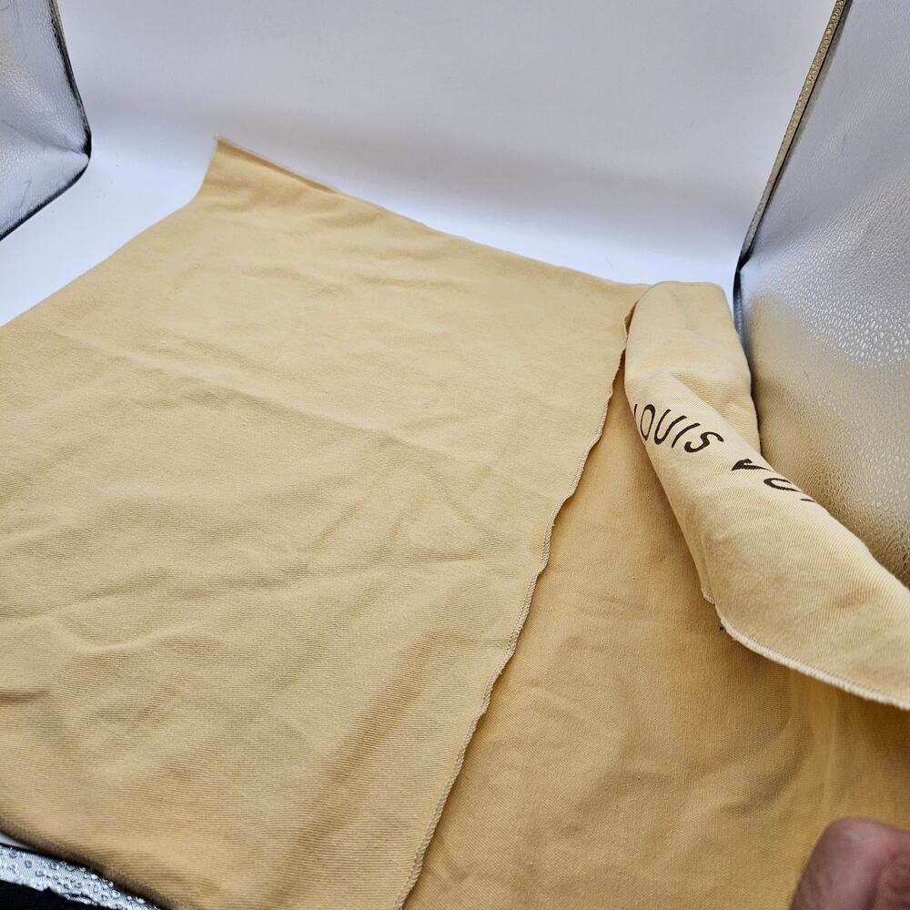 LOUIS VUITTON LARGE BEIGE DUST BAG STORAGE COVER POUCH AUTHENTIC LV - Picture 5 of 5